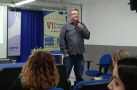 Pró-reitor da PPG ministra palestra sobre pesquisa nos cursos de graduação durante VI Colóquio de Letras